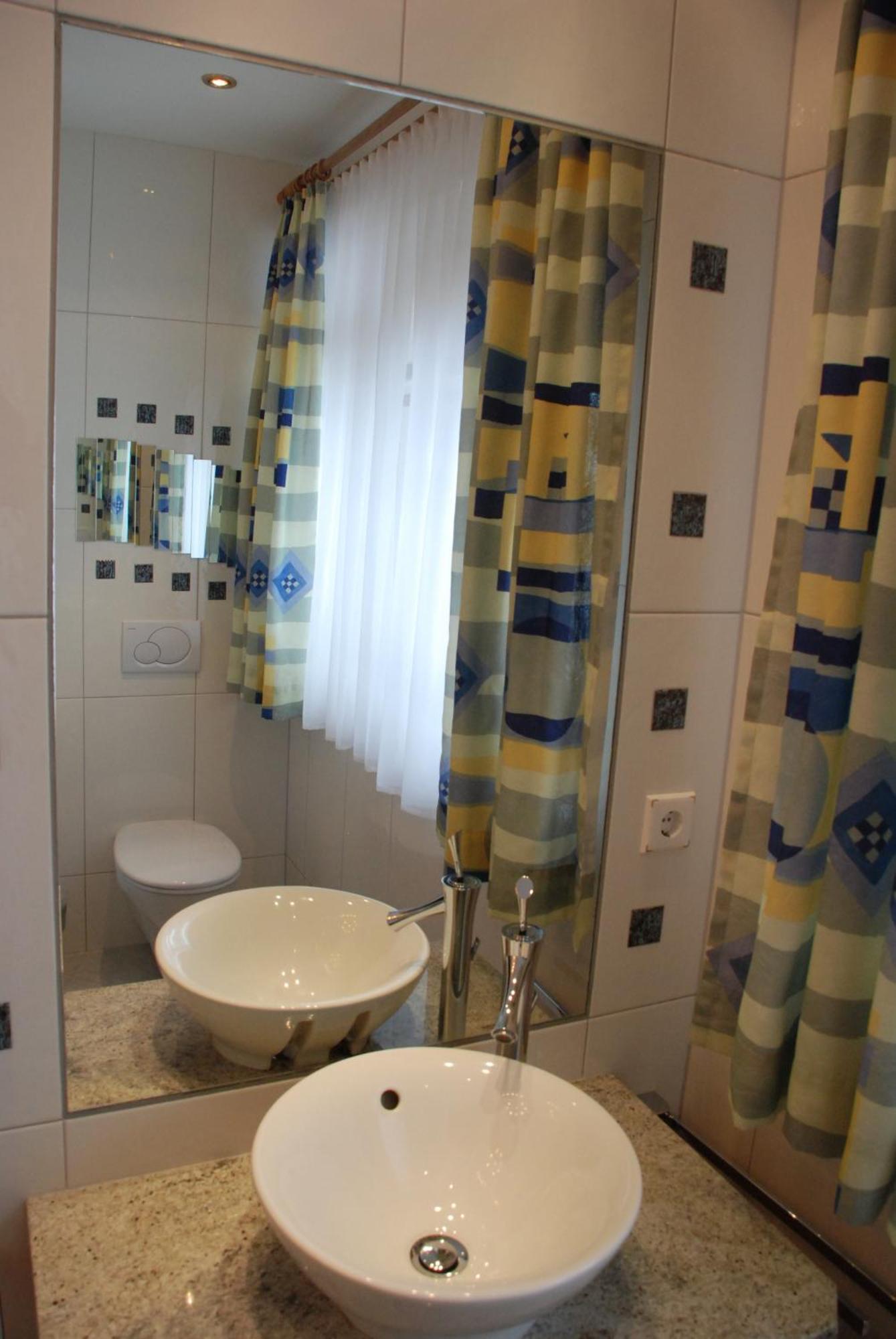 Fewo Wassertheurer Tropolach Room photo